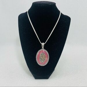 Women necklace chain 16” pink pendant round silver plated retro fashion costume